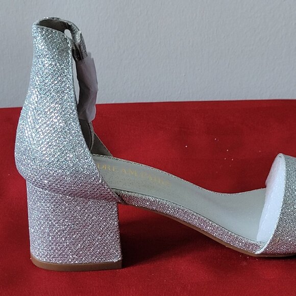 BRAND NEW, DREAM PAIRS LOW CHUNK HEELS, SIZE 7!!! - Picture 3 of 8